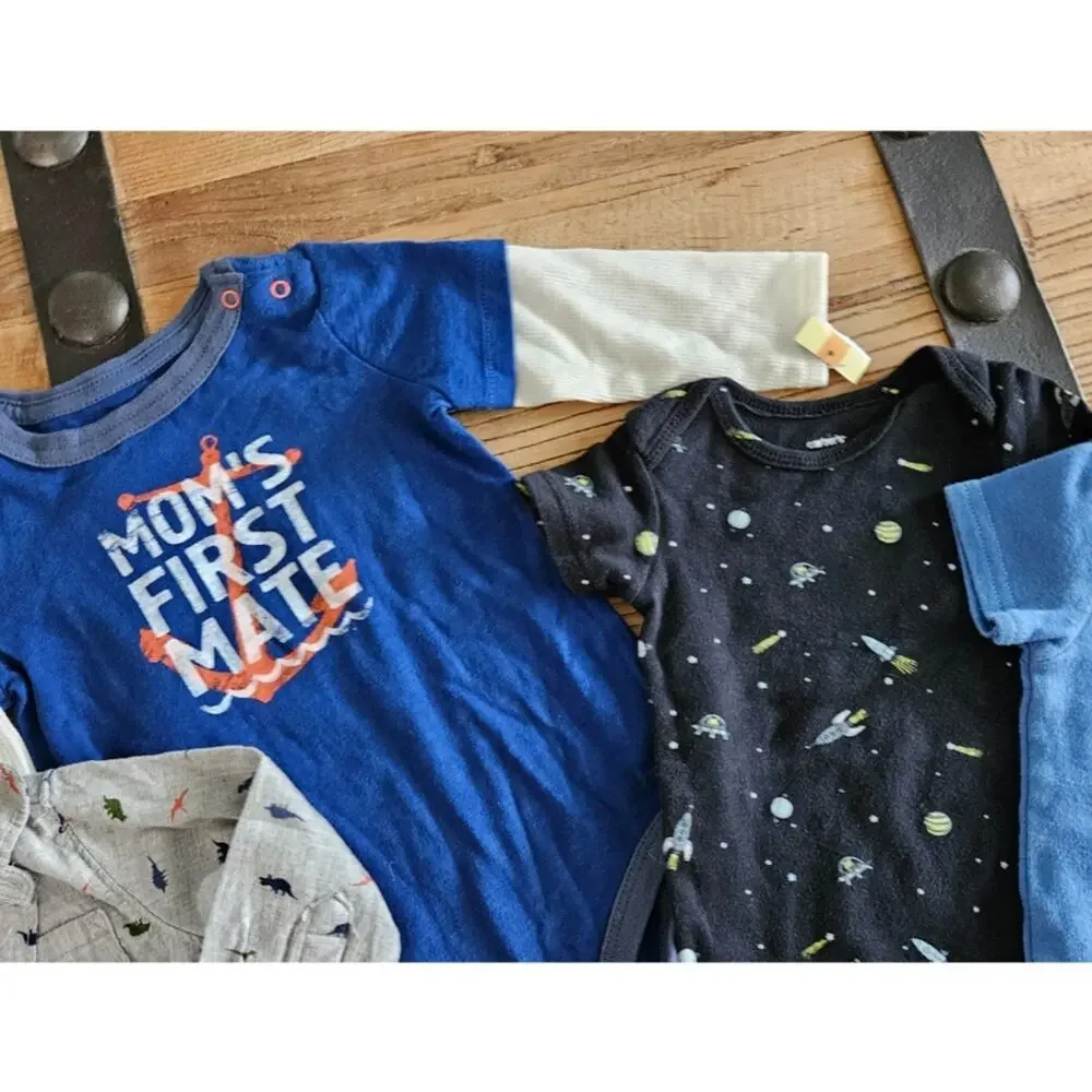 Infant Boys 6 piece onsie bundle sz 9m
